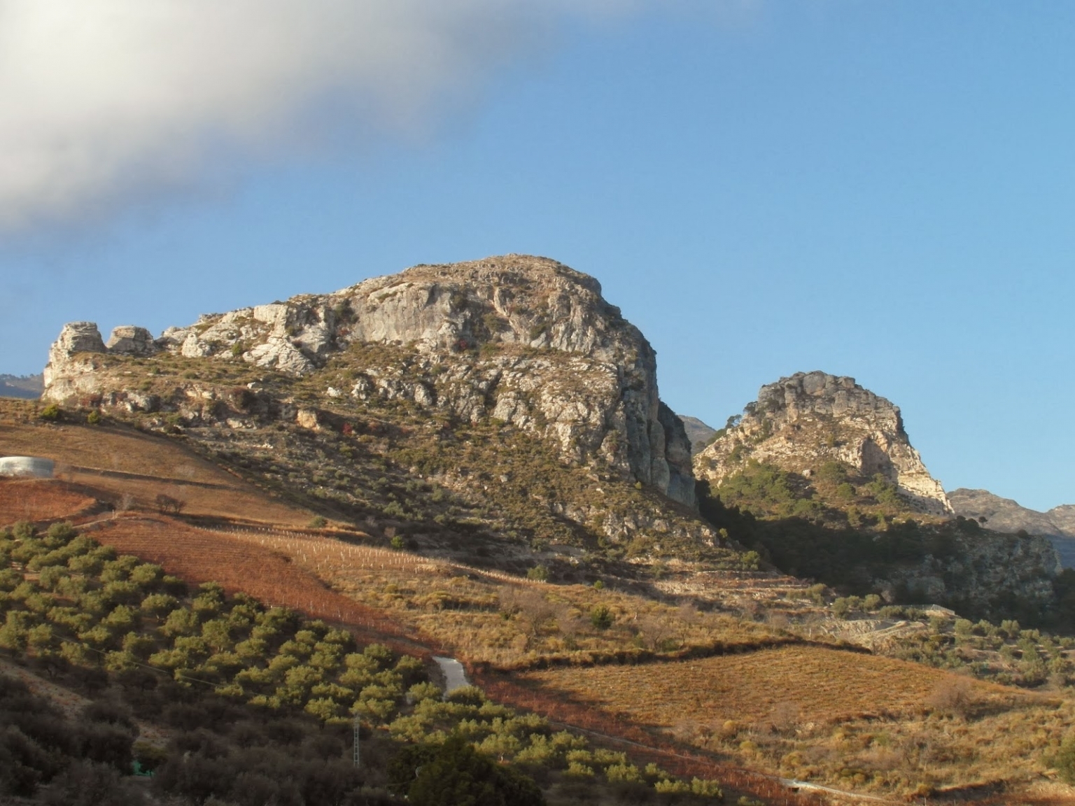 Hiking route to: Peñón de los Castillejos